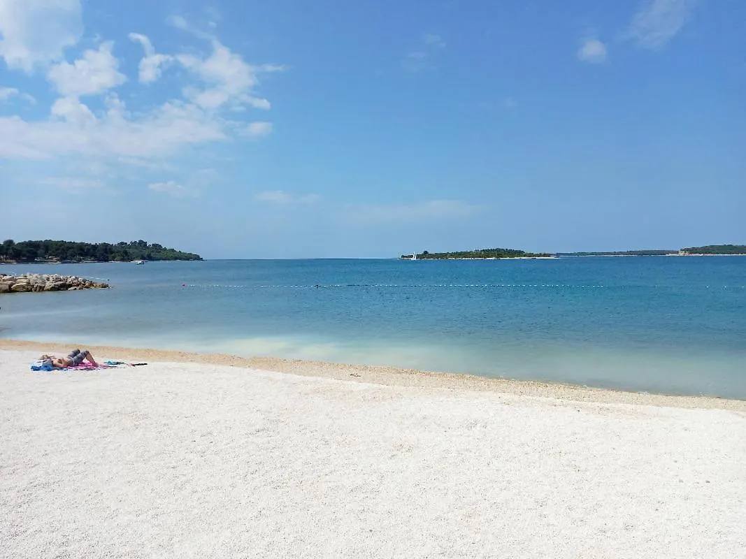 Holiday Apartment Deh, Stinjan Πούλα